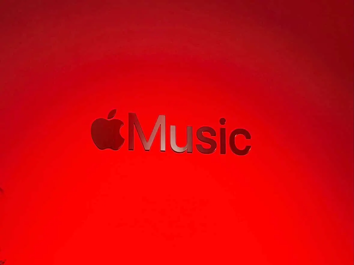 Trenn Adams at Apple Music Event — photo 2